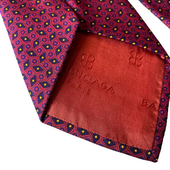 Balenciaga 100% Silk Necktie LUXURY Made in Italy Red with Blue Geometric Tie - Picture 5 of 16